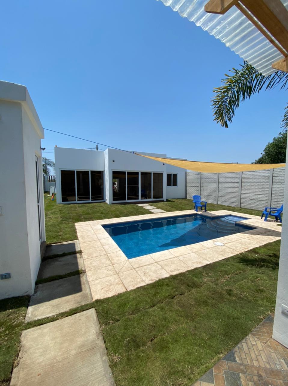 Bungalows en Monterrico 4 Image