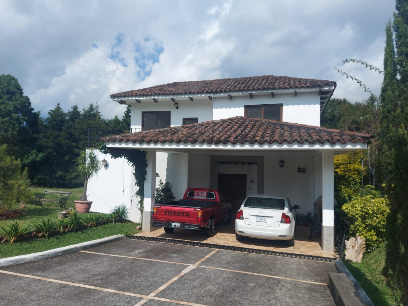 Casa Estilo Español - 390 Metros 4 Image