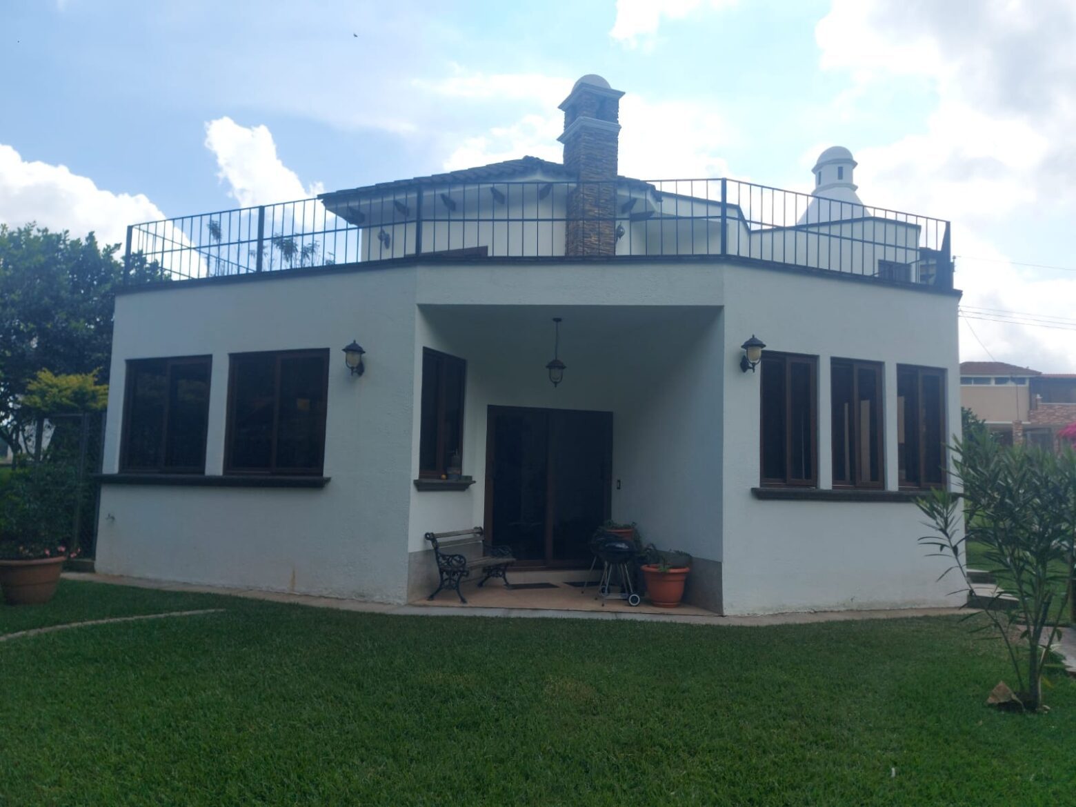 Casa Estilo Español - 390 Metros 10 Image